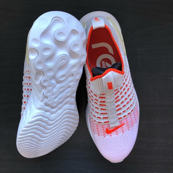 Nike Phantom React Flyknits. Brand new! Women’s Sz 6.5 - Picture 3 of 10